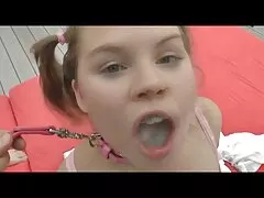 Diese Blondine muss wirklich gelegt werden papa fickt kleine tochter