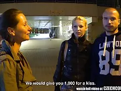 Wichsen in Overknees und Vibratorfick mit tochter fickt vater kostenlos Analkugelkette