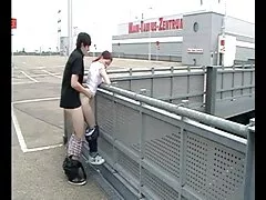 Il faut bien papa fickt die mama nettoyer