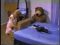 Yuri Luv fickt und lutscht vater fickt die tochter einen großen Schwanz